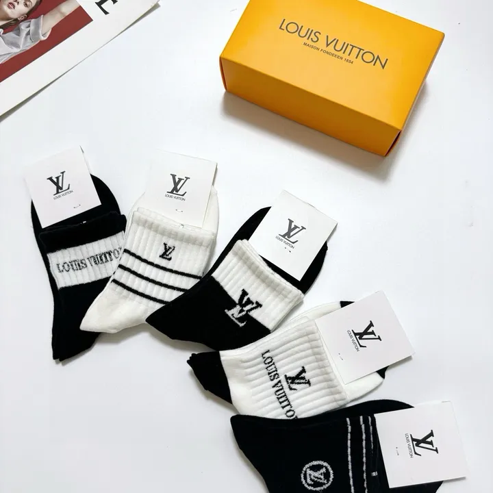スーパーコピー ルイヴィトン 靴下