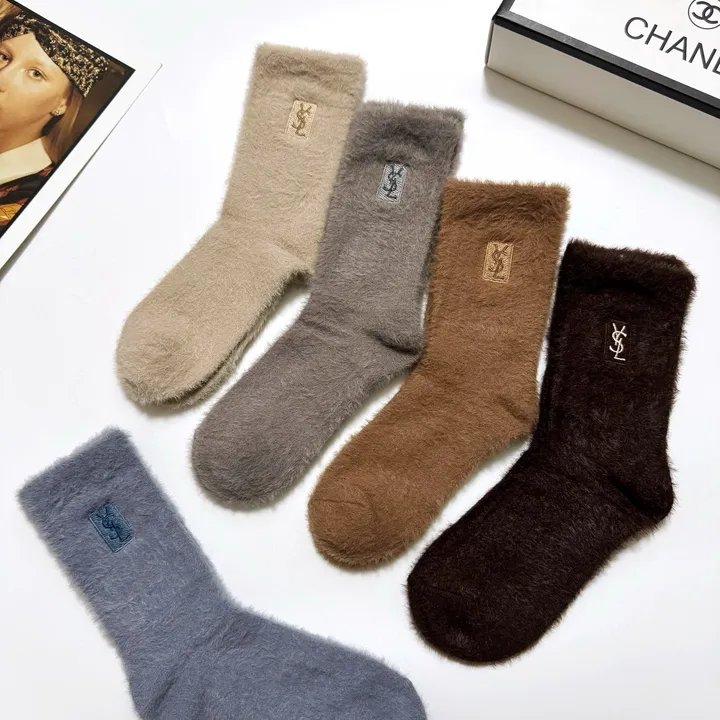 スーパーコピー イブサンローラン 靴下