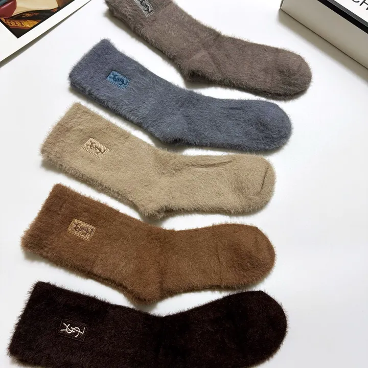 スーパーコピー イブサンローラン 靴下