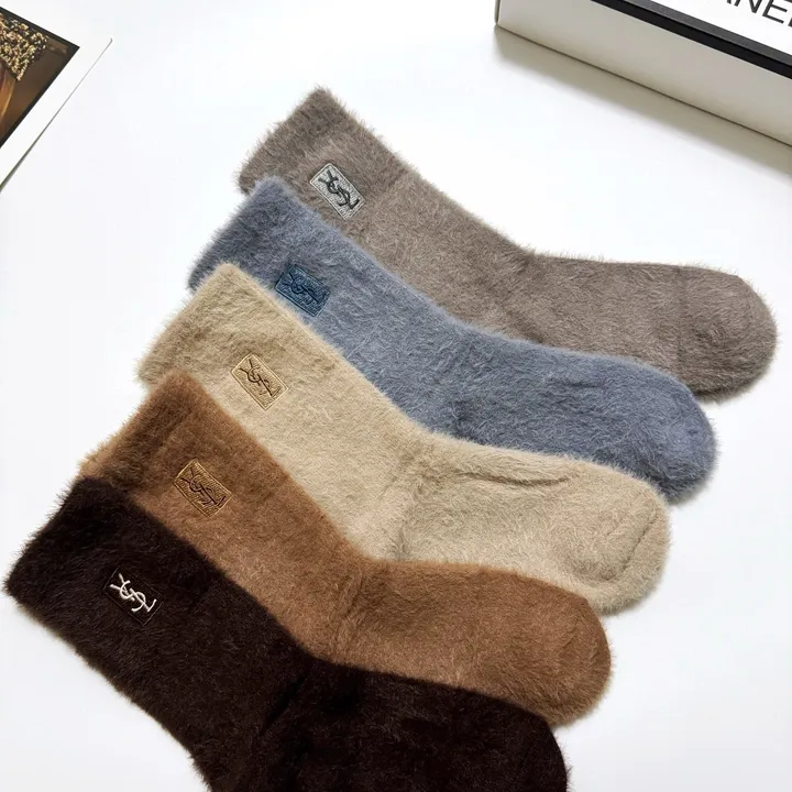 スーパーコピー イブサンローラン 靴下