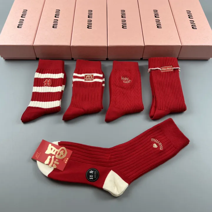 スーパーコピー ミュウミュウ 靴下