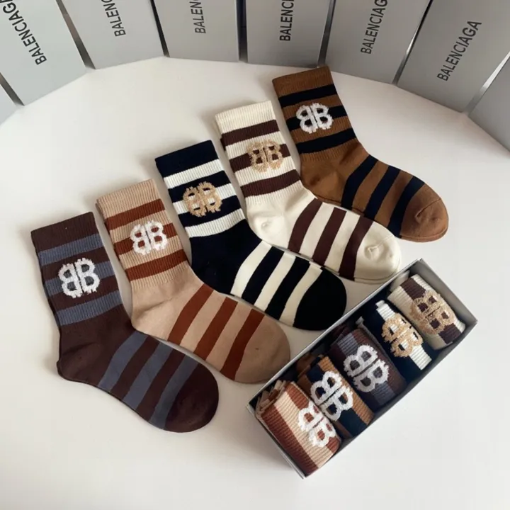 スーパーコピー バレンシアガ 靴下