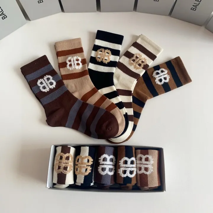 スーパーコピー バレンシアガ 靴下