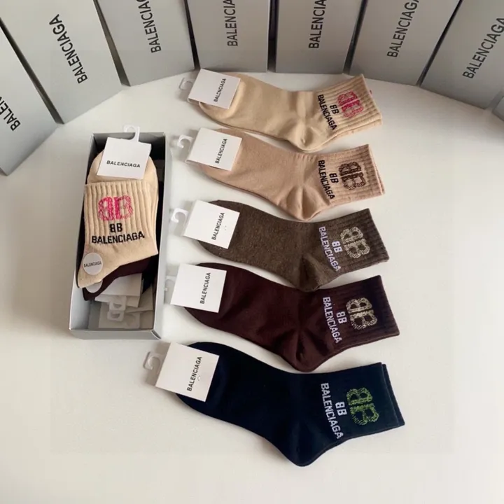 スーパーコピー バレンシアガ 靴下