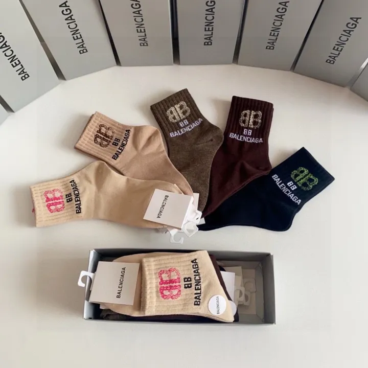 スーパーコピー バレンシアガ 靴下
