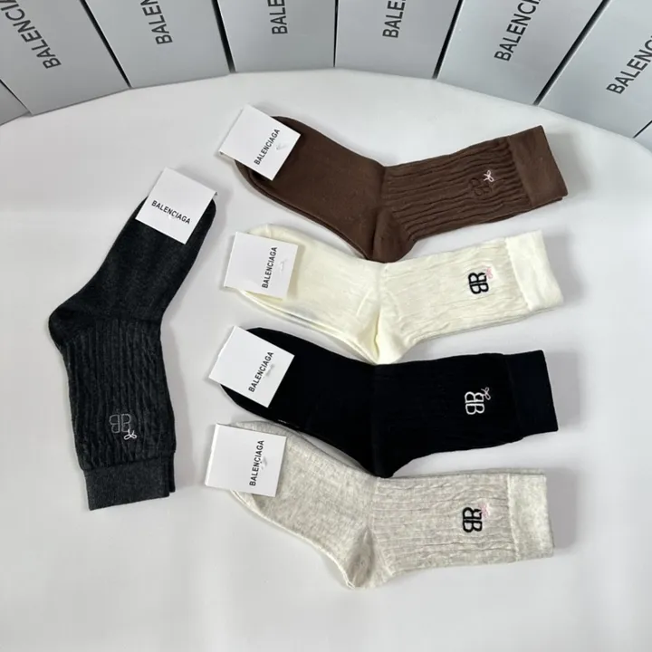 スーパーコピー バレンシアガ 靴下