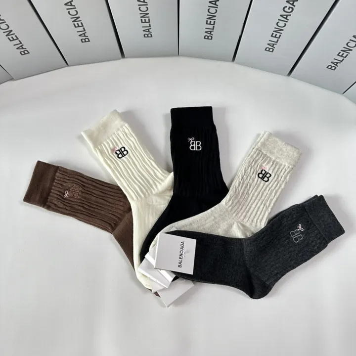 スーパーコピー バレンシアガ 靴下