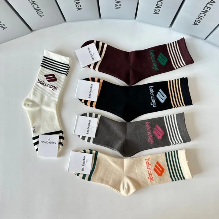 スーパーコピー バレンシアガ 靴下