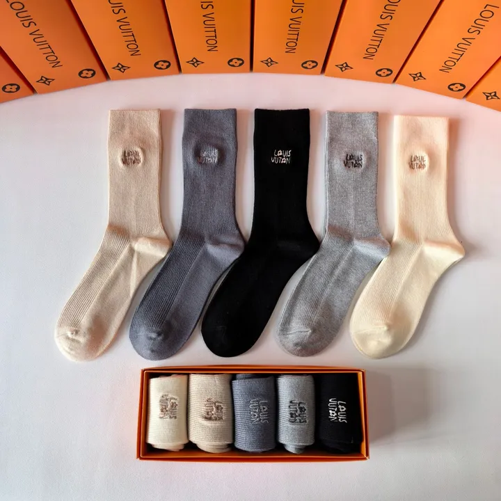 スーパーコピー ルイヴィトン 靴下