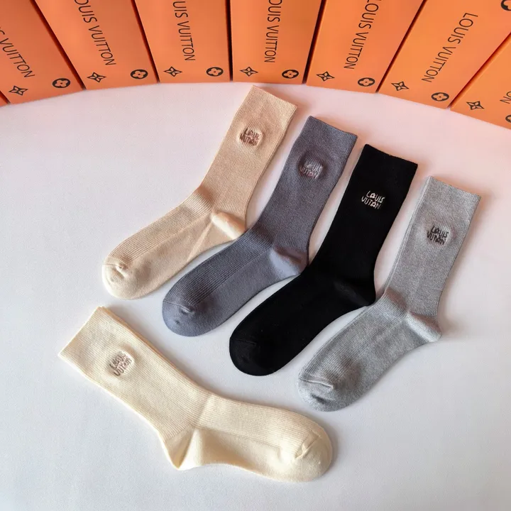 スーパーコピー ルイヴィトン 靴下