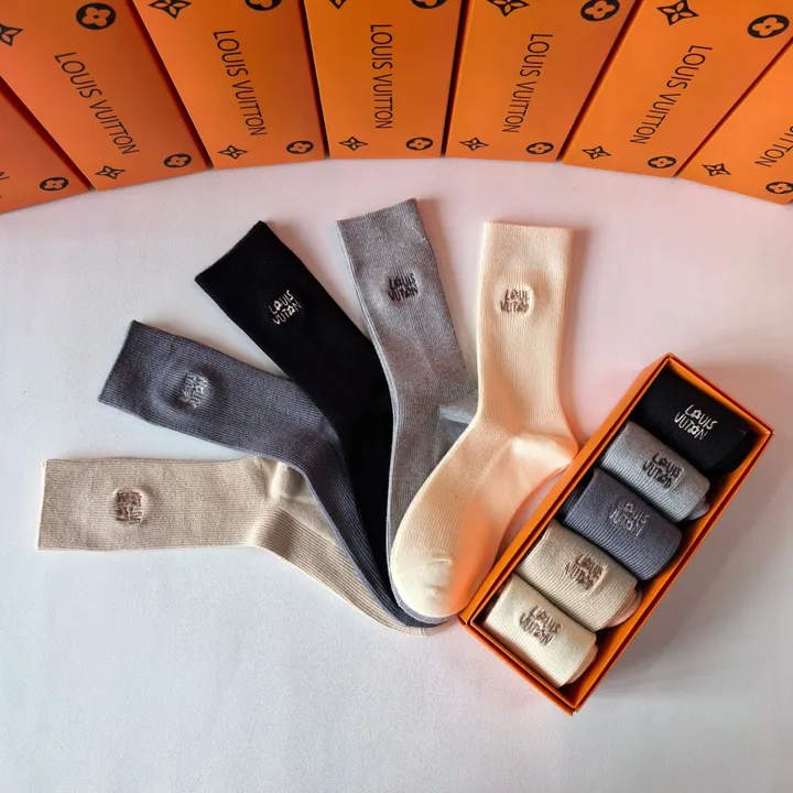 スーパーコピー ルイヴィトン 靴下
