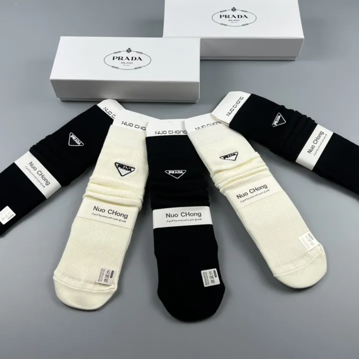 スーパーコピー バレンシアガ 靴下