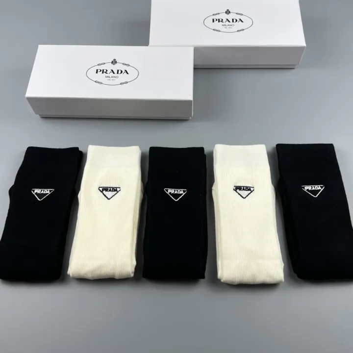 スーパーコピー バレンシアガ 靴下