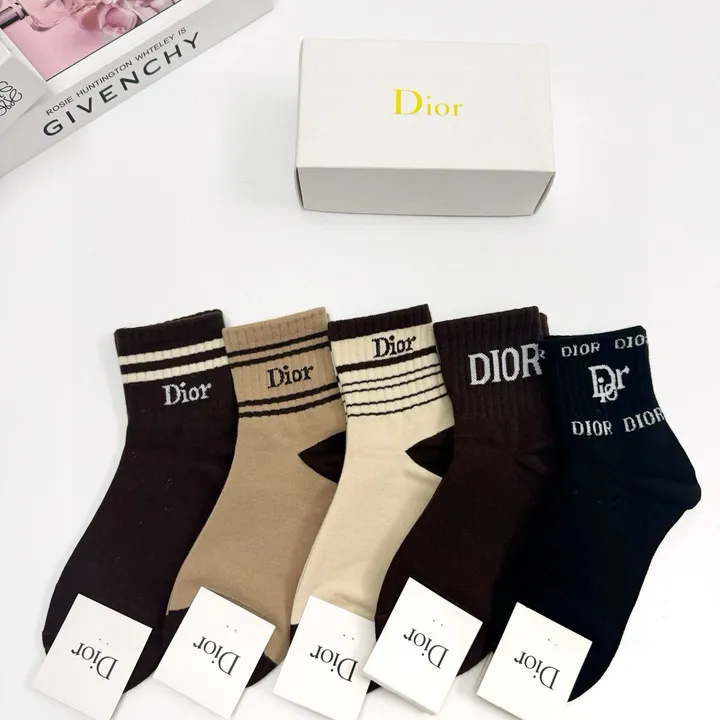 スーパーコピー ディオール 靴下