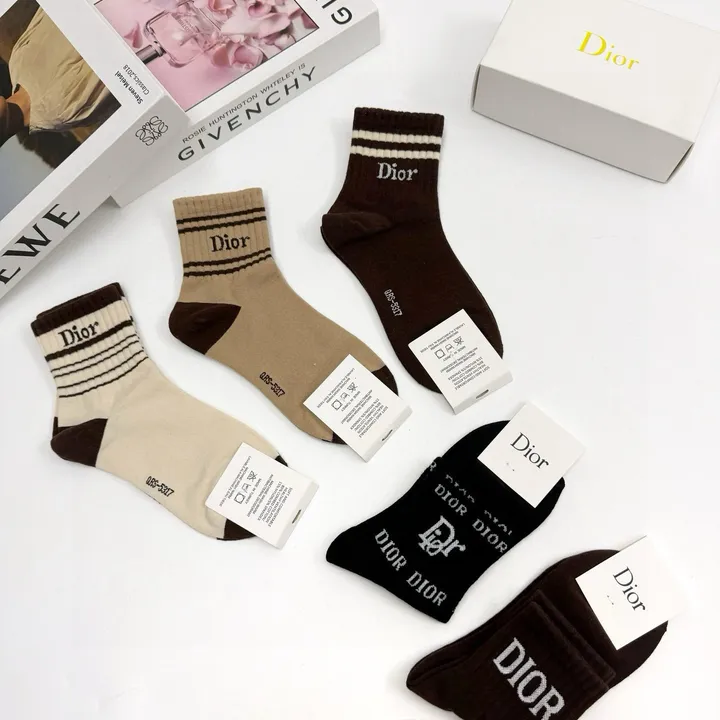 スーパーコピー ディオール 靴下