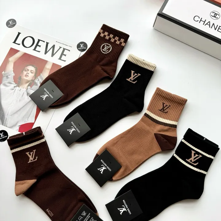 スーパーコピー ルイヴィトン 靴下