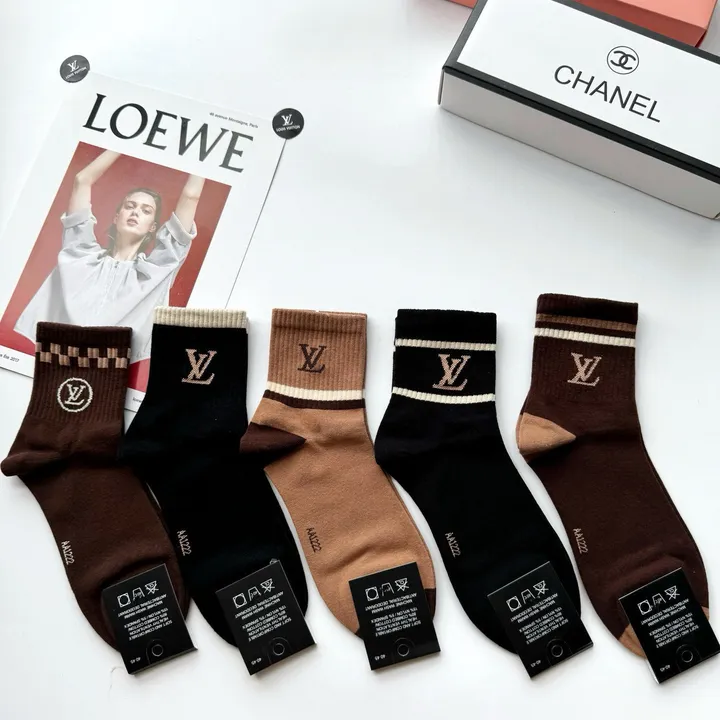 スーパーコピー ルイヴィトン 靴下