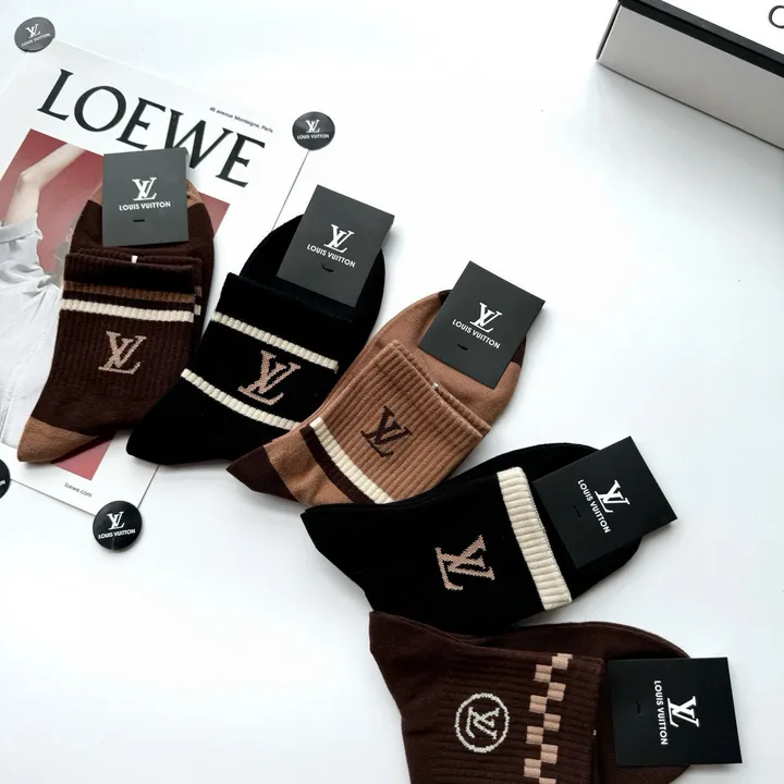 スーパーコピー ルイヴィトン 靴下