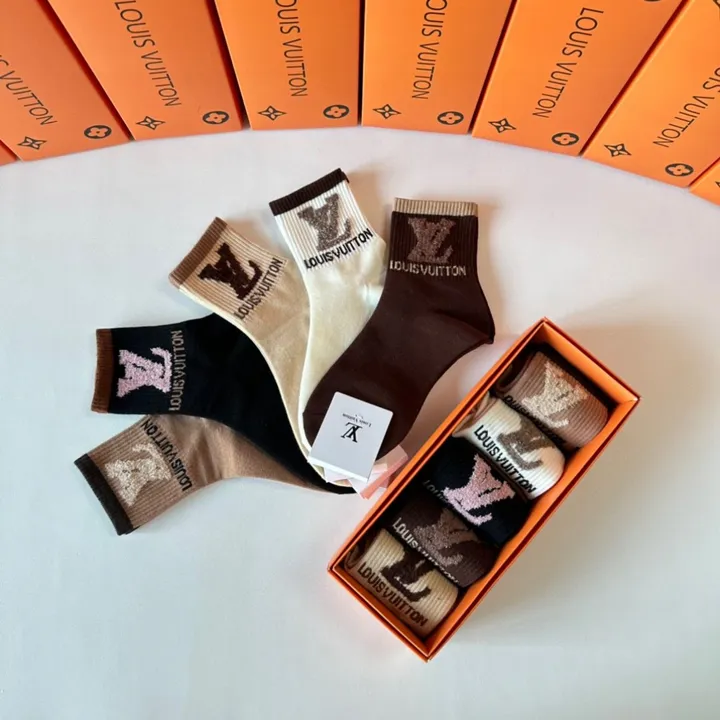 スーパーコピー ルイヴィトン 靴下