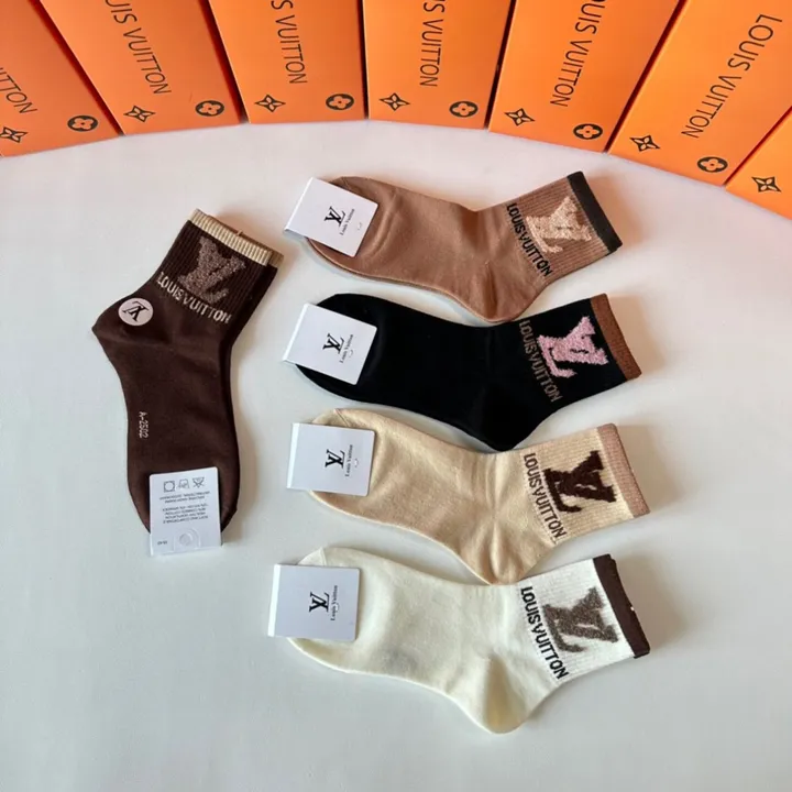 スーパーコピー ルイヴィトン 靴下