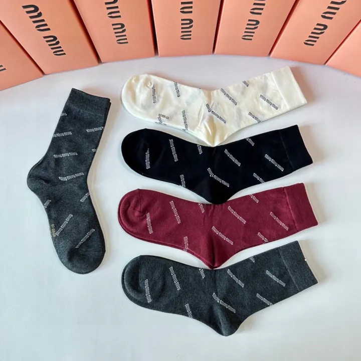 スーパーコピー ミュウミュウ 靴下