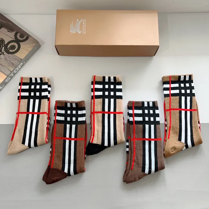 スーパーコピー バーバリー ス 靴下