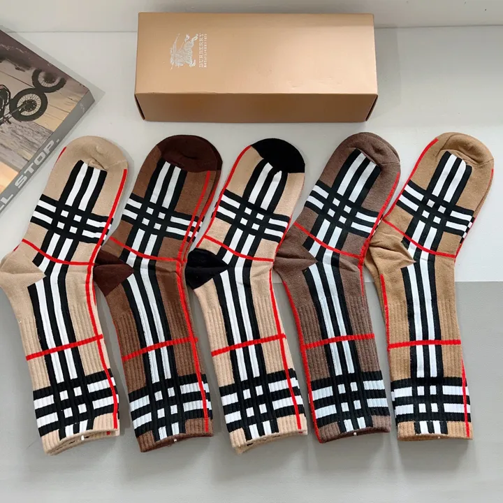スーパーコピー バーバリー ス 靴下