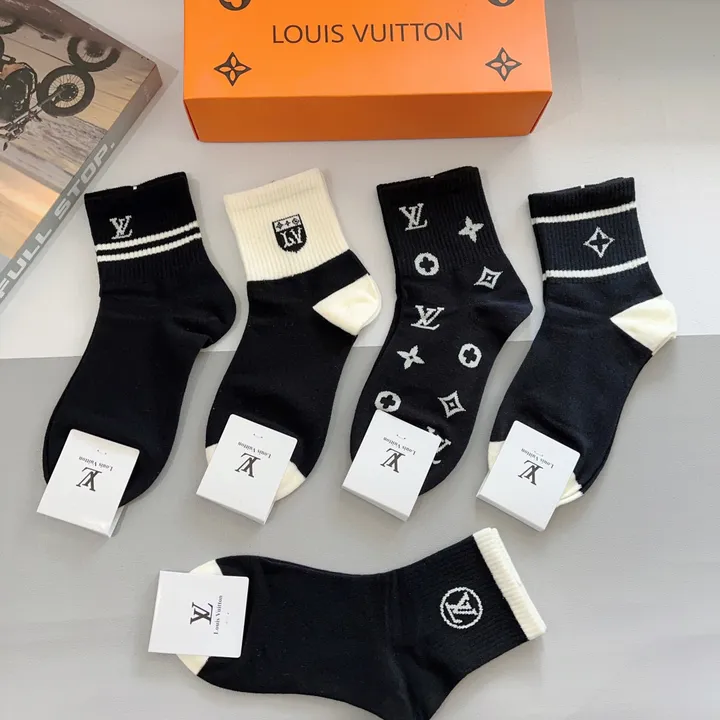 スーパーコピー ルイヴィトン 靴下