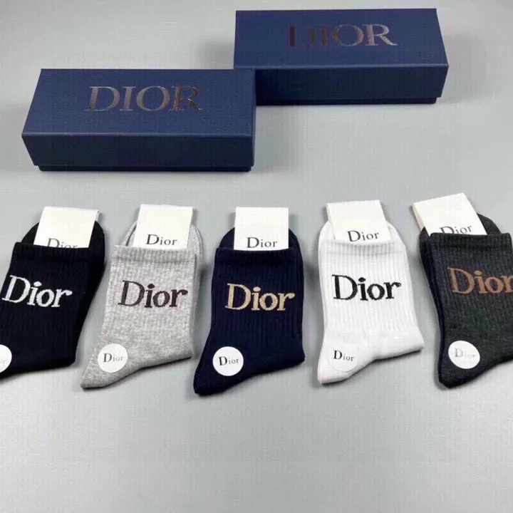 スーパーコピー ディオール 靴下