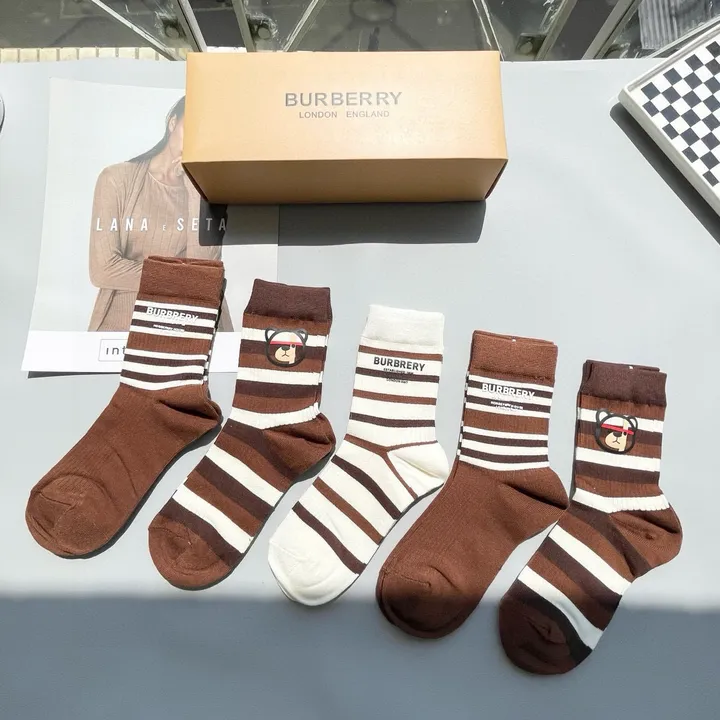 スーパーコピー バーバリー ス 靴下