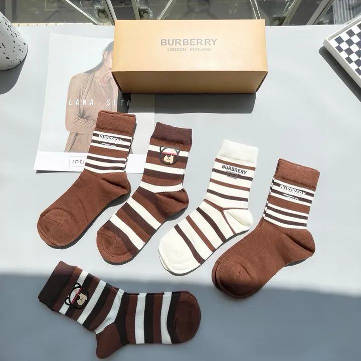 スーパーコピー バーバリー ス 靴下