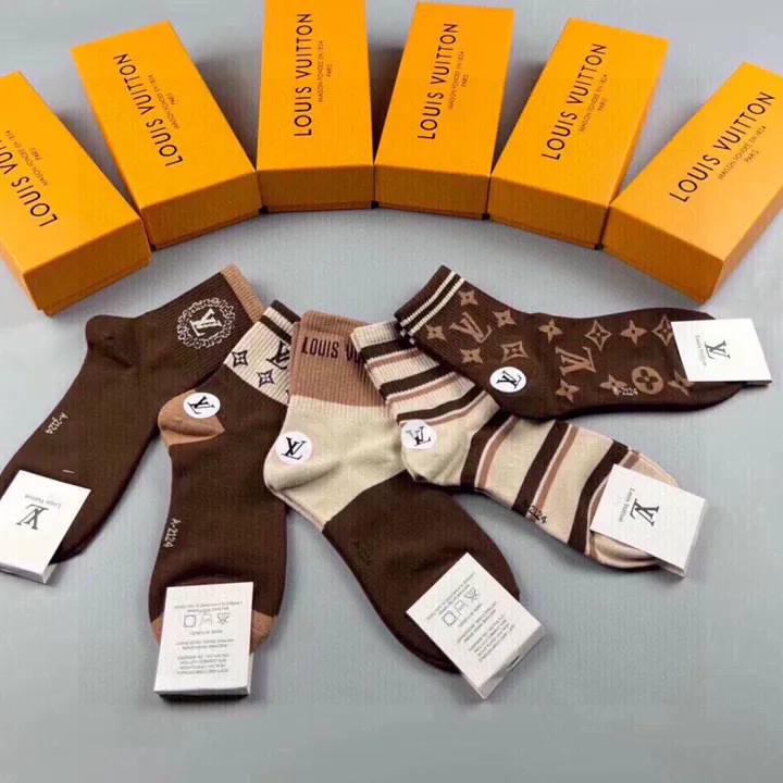 スーパーコピー ルイヴィトン 靴下