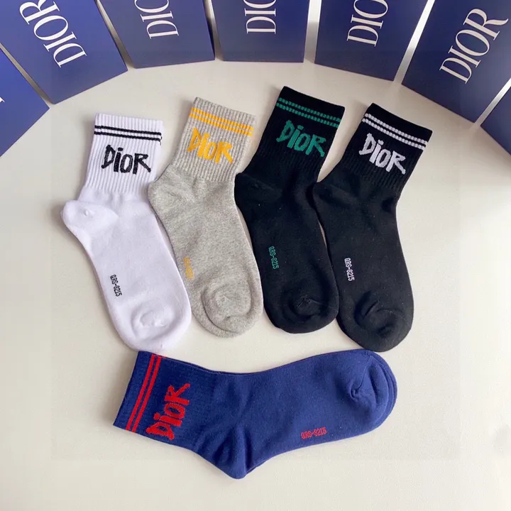 スーパーコピー ディオール 靴下