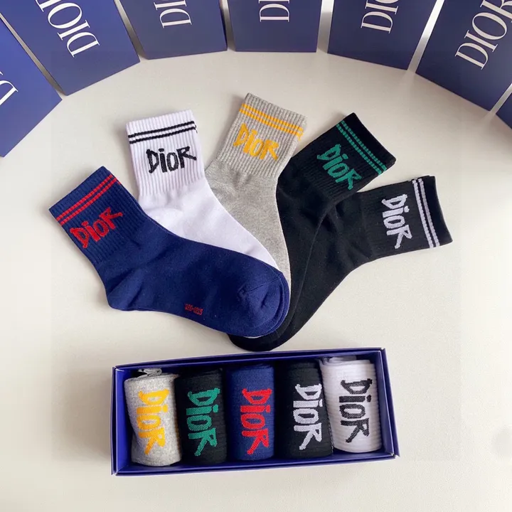 スーパーコピー ディオール 靴下