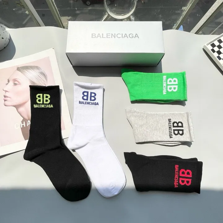 スーパーコピー バレンシアガ 靴下