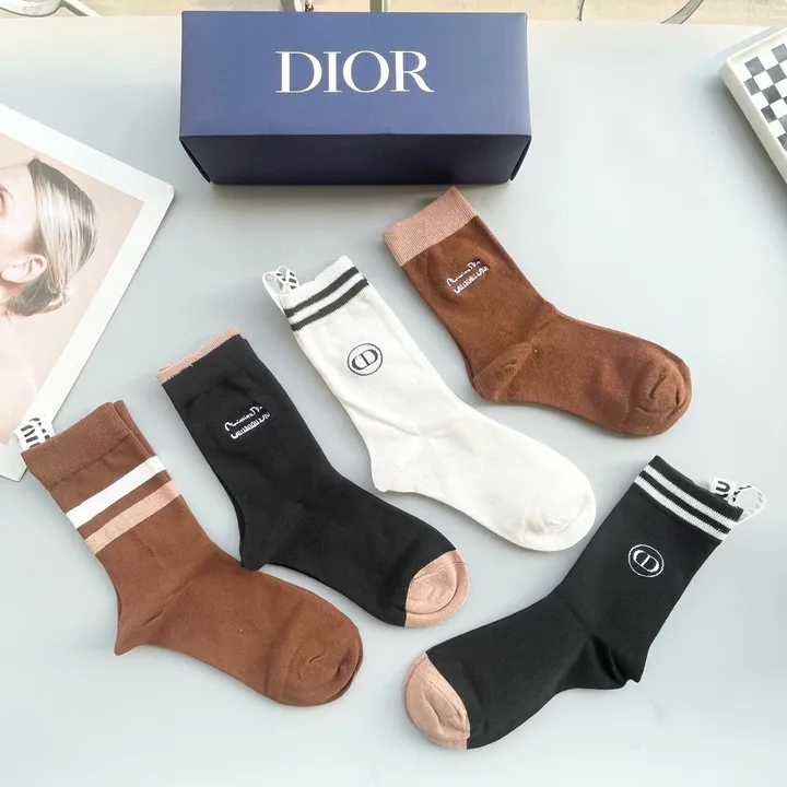スーパーコピー ディオール 靴下