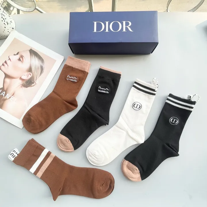 スーパーコピー ディオール 靴下