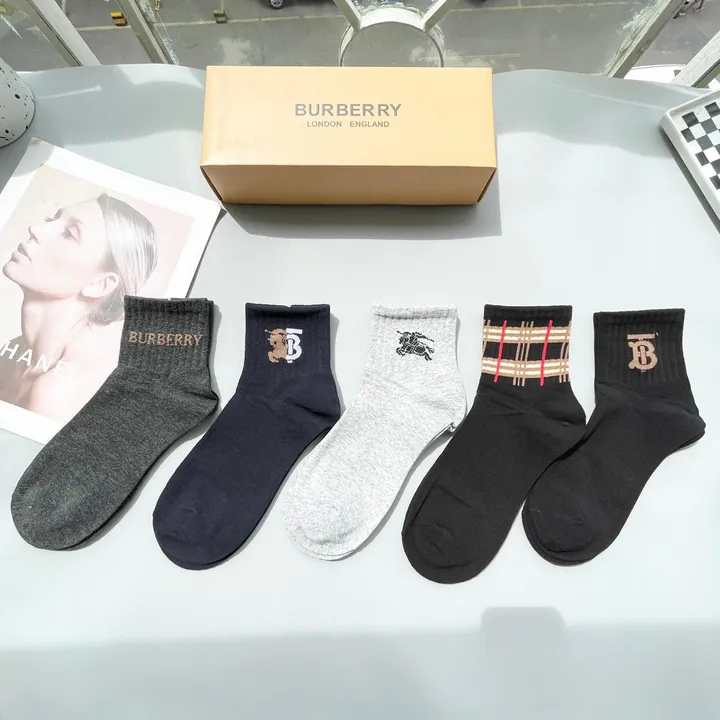 スーパーコピー バーバリー ス 靴下