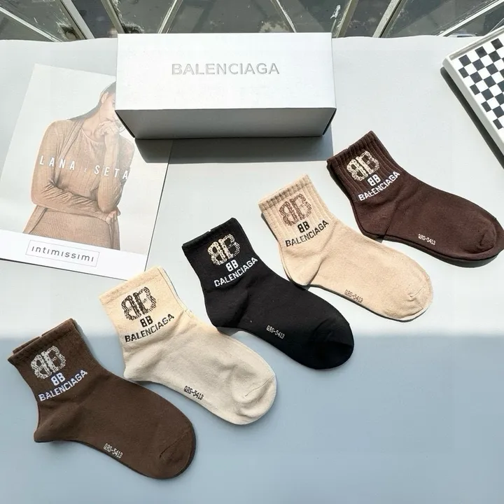 スーパーコピー バレンシアガ 靴下