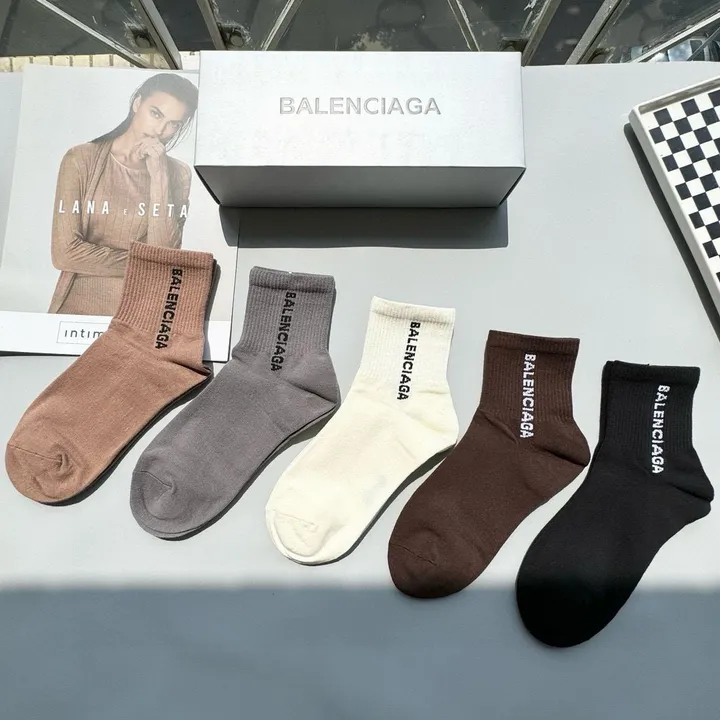 スーパーコピー バレンシアガ 靴下