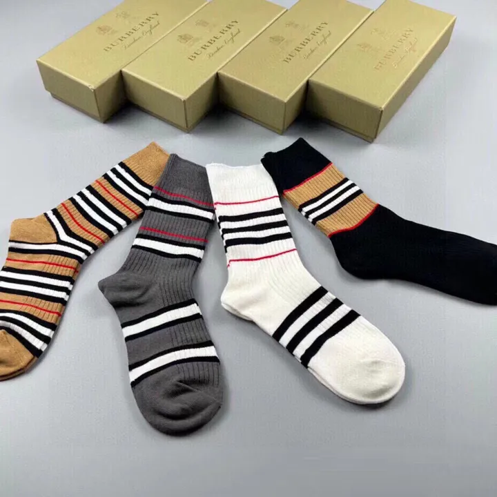 スーパーコピー バーバリー ス 靴下