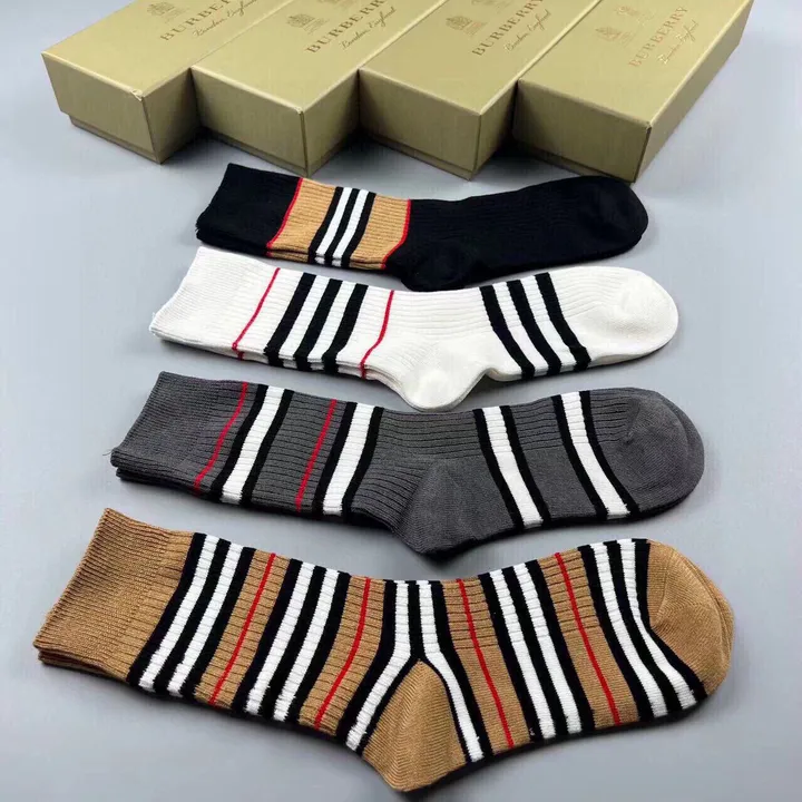 スーパーコピー バーバリー ス 靴下