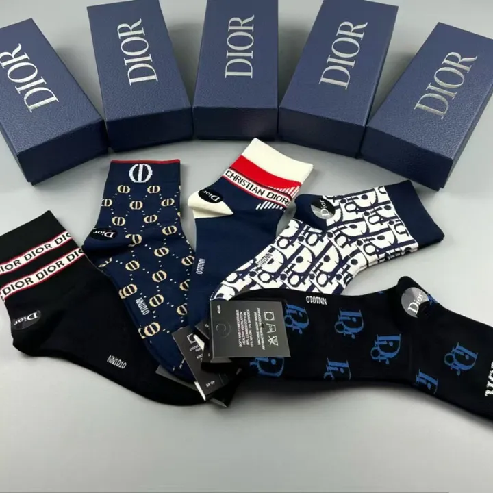 スーパーコピー ディオール 靴下