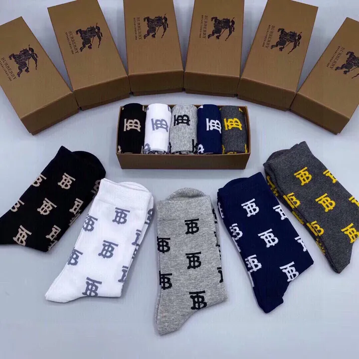 スーパーコピー バーバリー ス 靴下