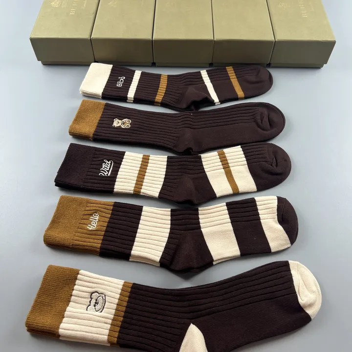 スーパーコピー バーバリー ス 靴下