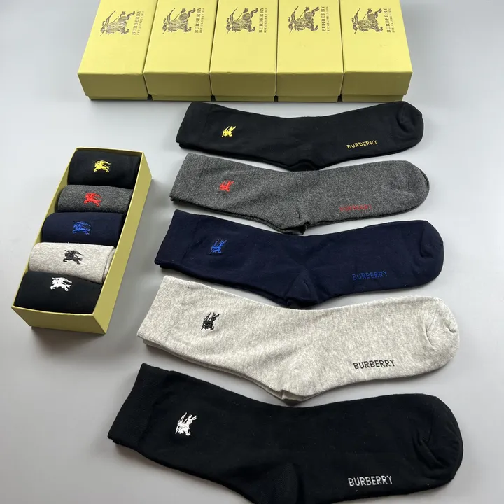 スーパーコピー バーバリー ス 靴下