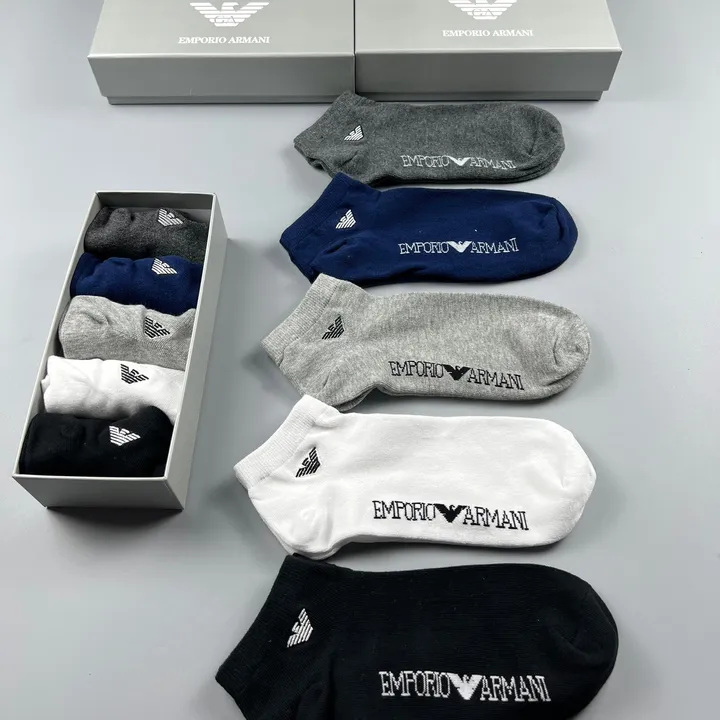 スーパーコピー アルマーニ 靴下