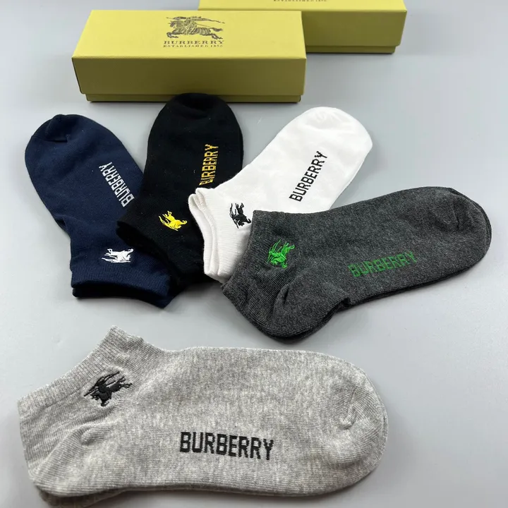 スーパーコピー バーバリー ス 靴下