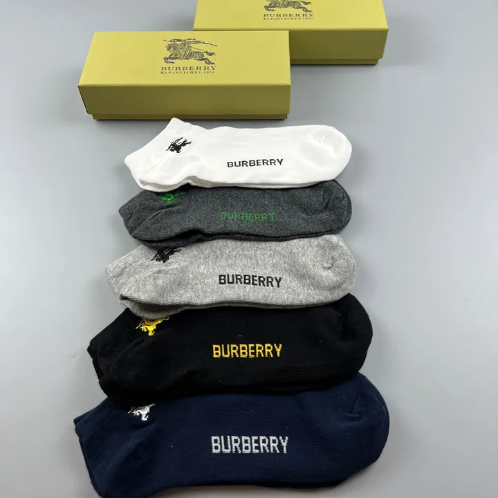 スーパーコピー バーバリー ス 靴下