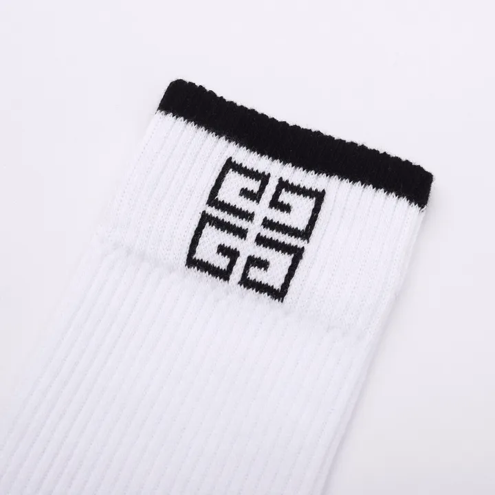 スーパーコピー ジバンシィ 靴下